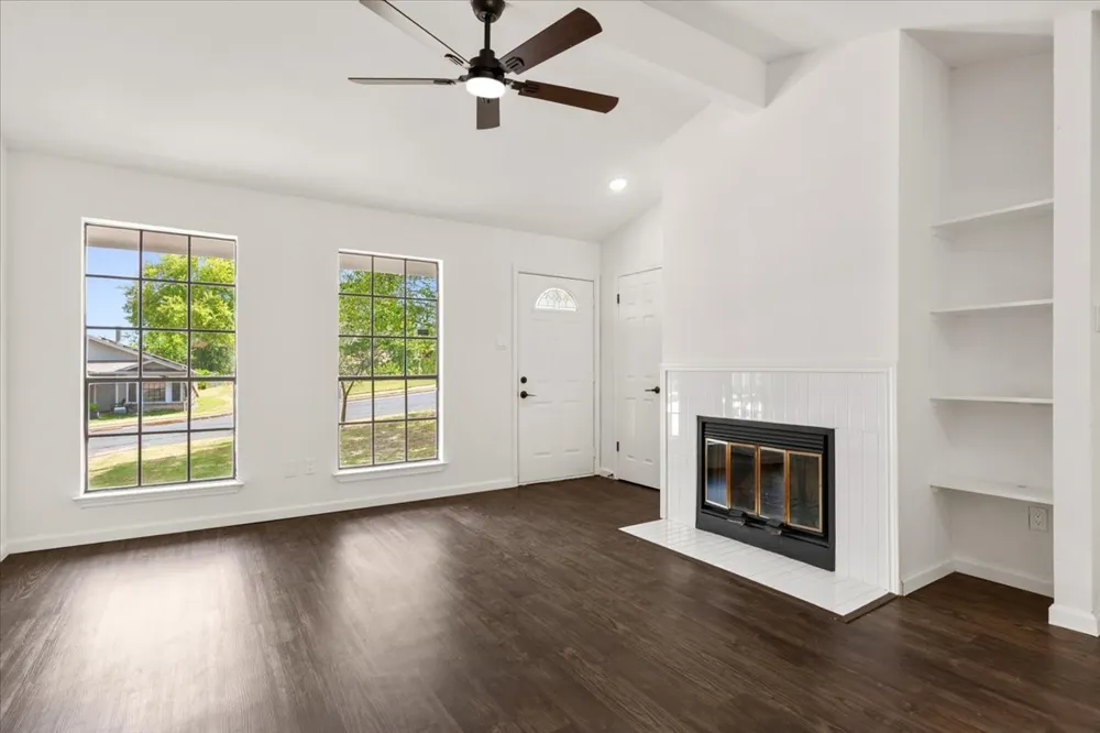 1400 Brixham Cove Austin, TX 78753