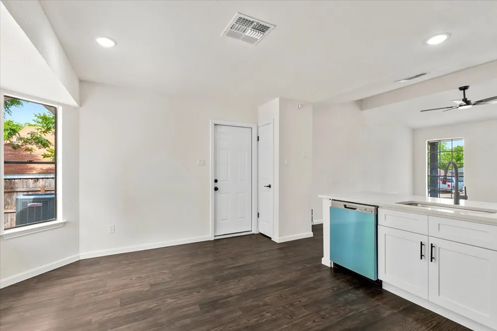 1400 Brixham Cove Austin, TX 78753