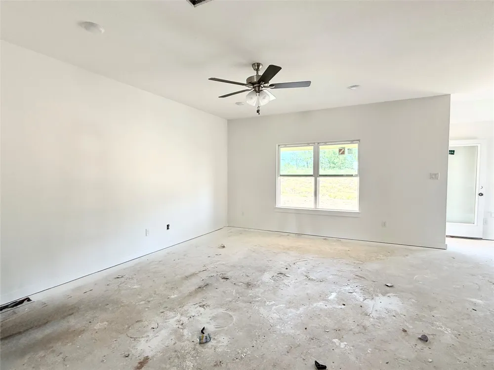 14216 Grassley Trail Manor, TX 78653