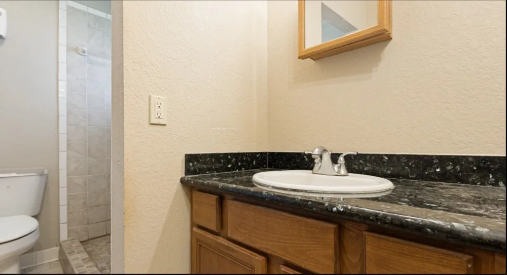 3221 Pine Street Galveston, TX 77551