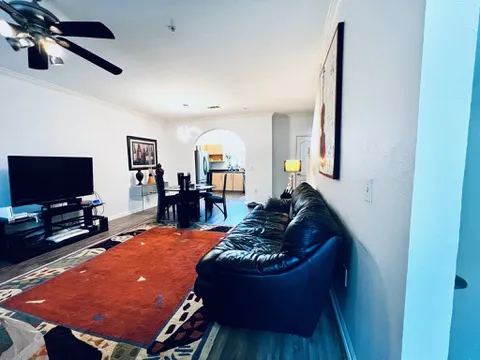 11203 Ranch Road 2222 #1004 Austin, TX 78730