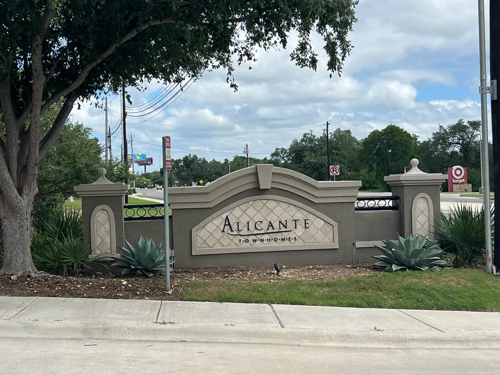 11203 Ranch Road 2222 #1004 Austin, TX 78730