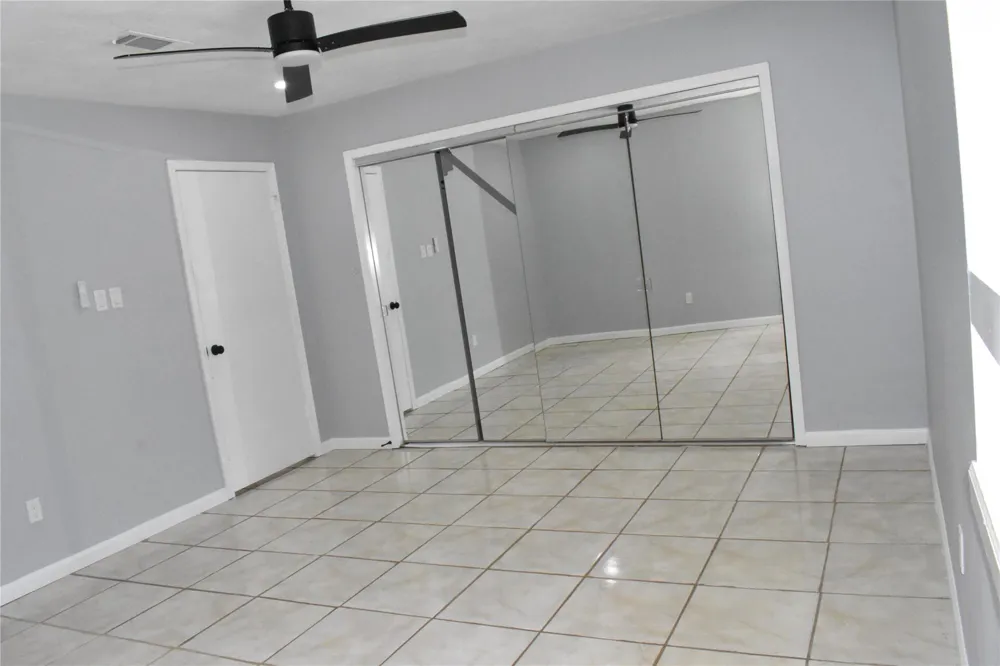 1347 Somercotes Lane Channelview, TX 77530