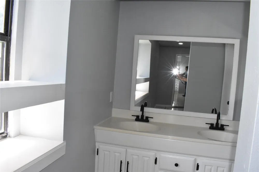 1347 Somercotes Lane Channelview, TX 77530