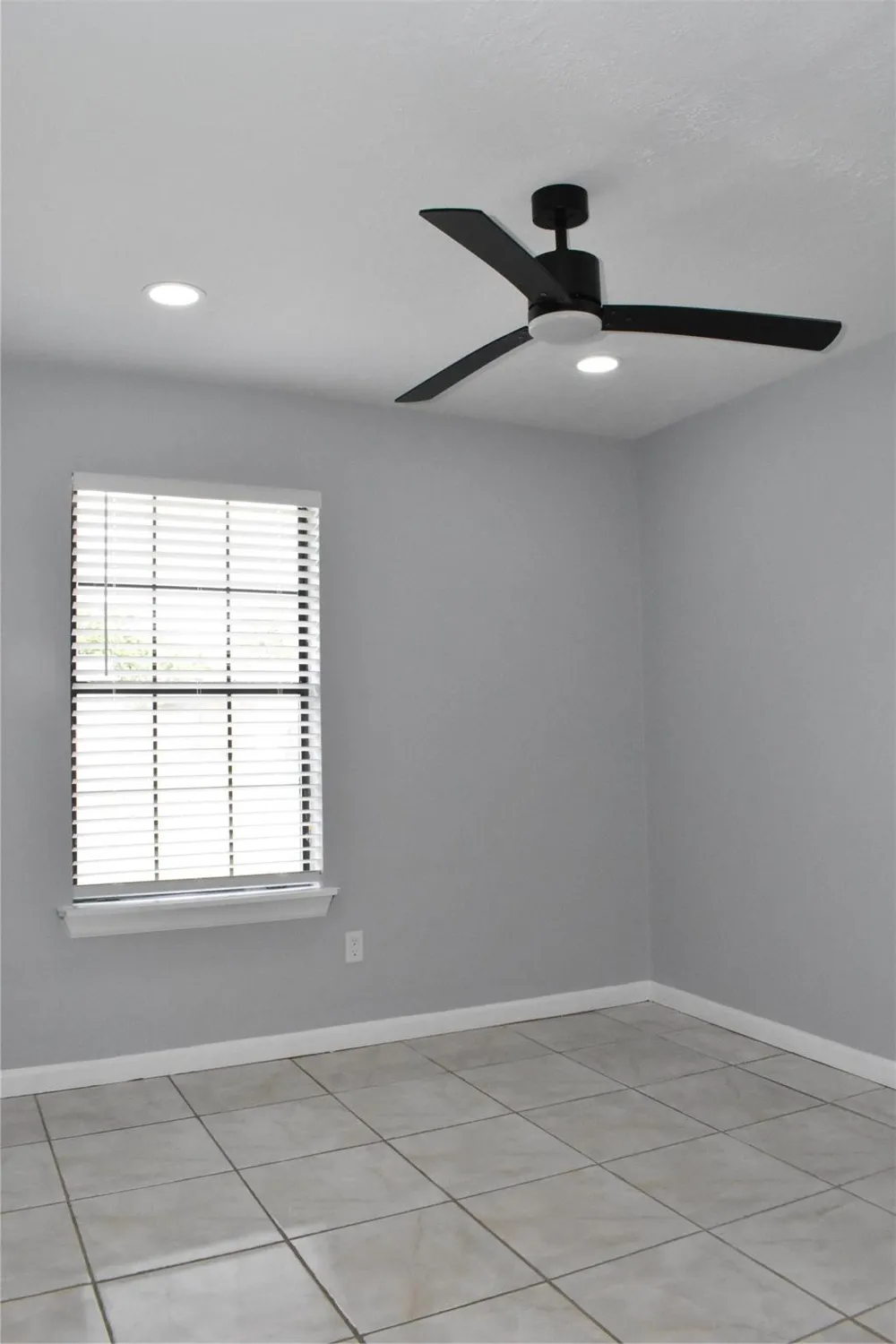 1347 Somercotes Lane Channelview, TX 77530
