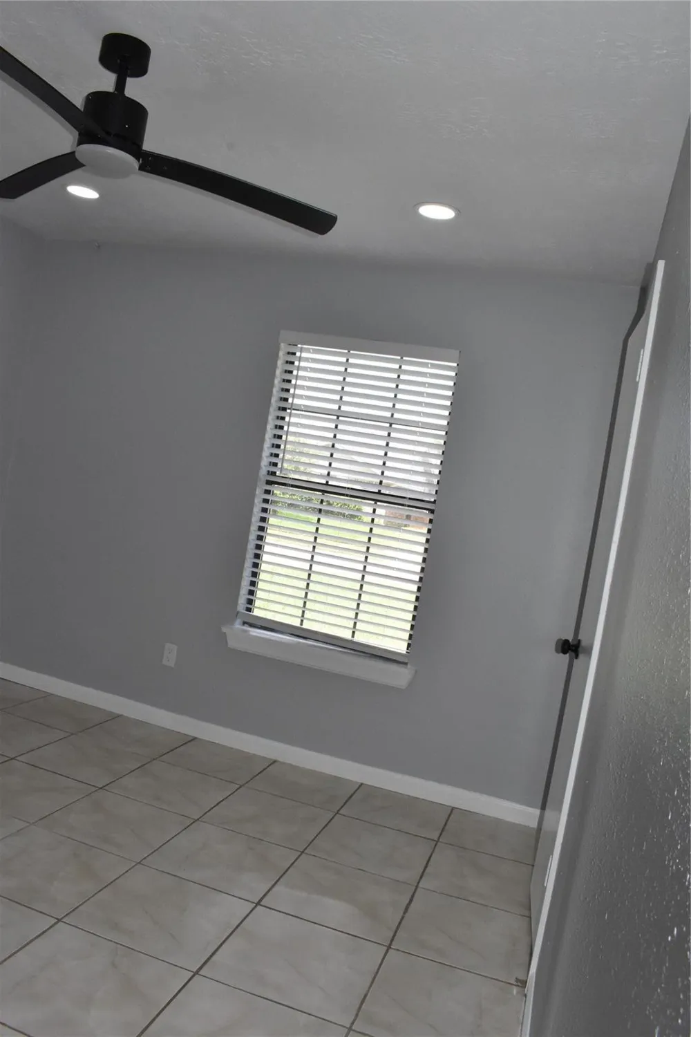 1347 Somercotes Lane Channelview, TX 77530