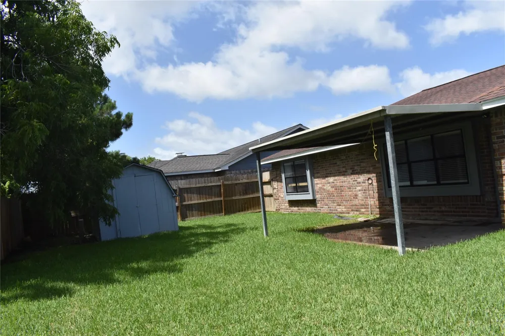 1347 Somercotes Lane Channelview, TX 77530