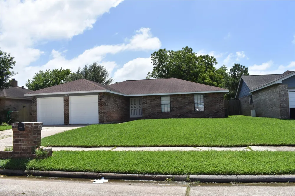 1347 Somercotes Lane Channelview, TX 77530