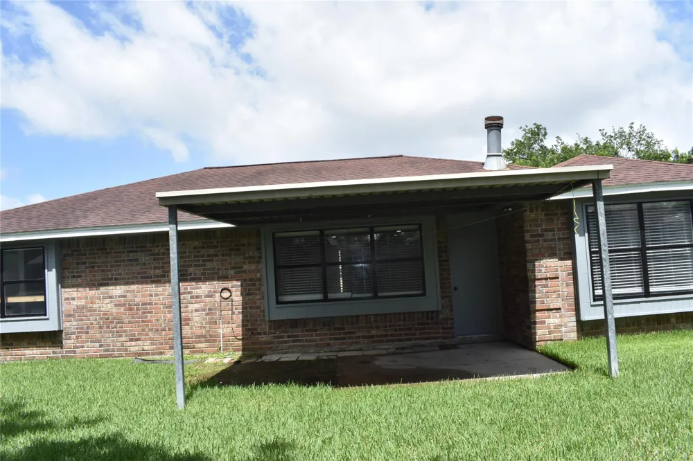 1347 Somercotes Lane Channelview, TX 77530