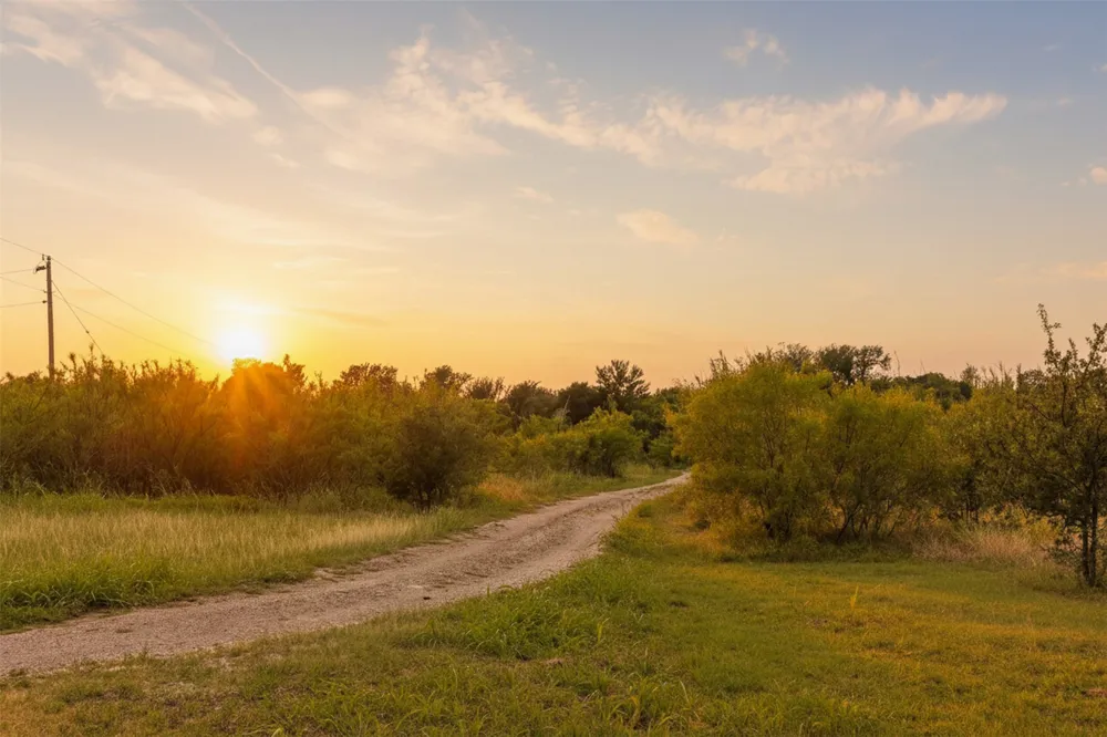 21814 Hogeye Road Manor, TX 78653