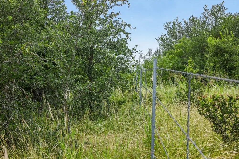 21814 Hogeye Road Manor, TX 78653