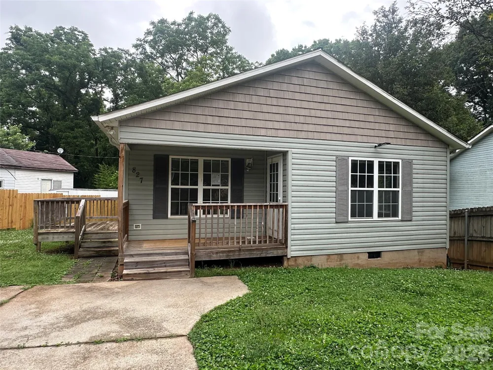 827 E 9th Street Newton, NC 28658