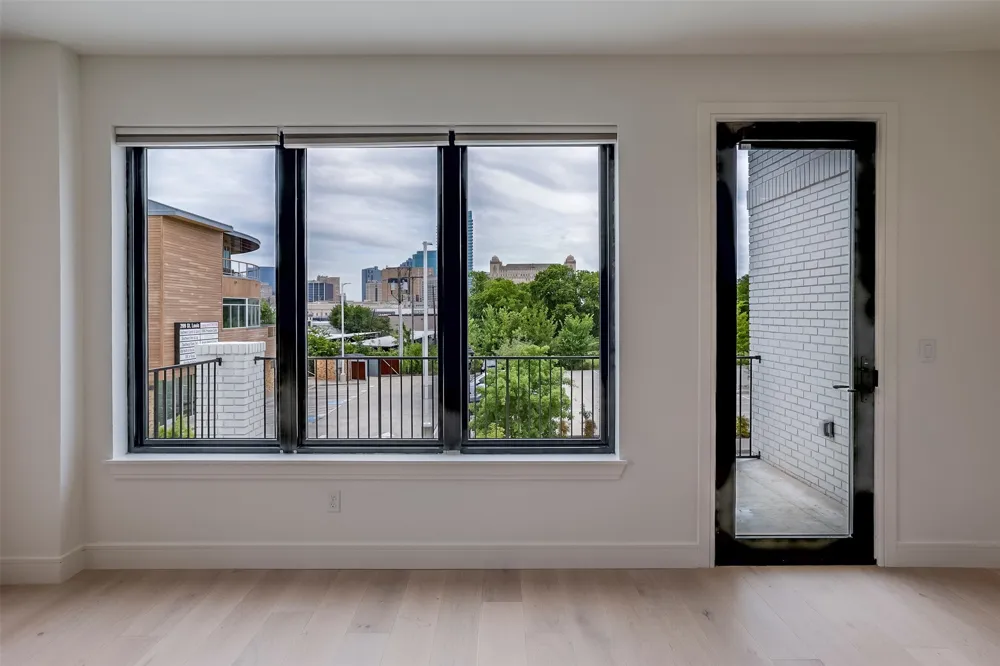 309 W Daggett Avenue #205 Fort Worth, TX 76104