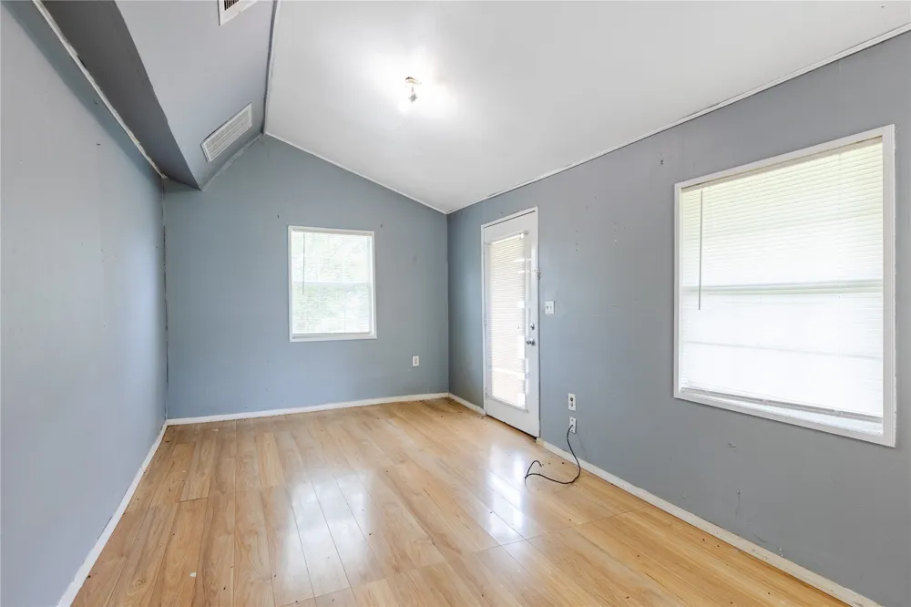 310 E Parsons Street Manor, TX 78653