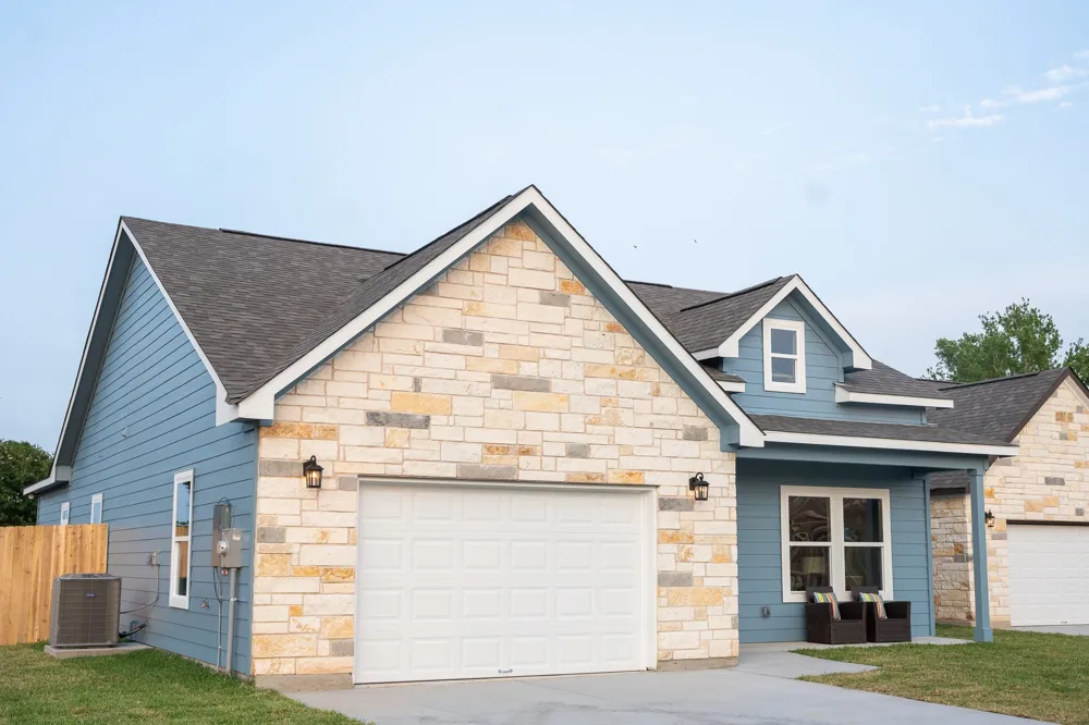 306 String Prairie Way Smithville, TX 78957