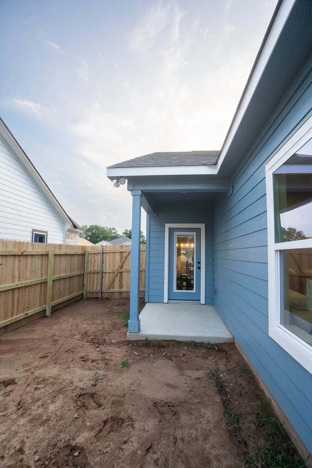 306 String Prairie Way Smithville, TX 78957