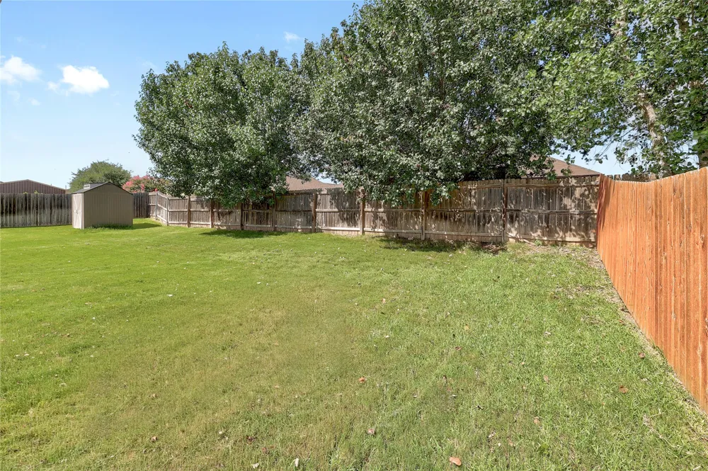 205 Slippery Elm Drive Nolanville, TX 76559