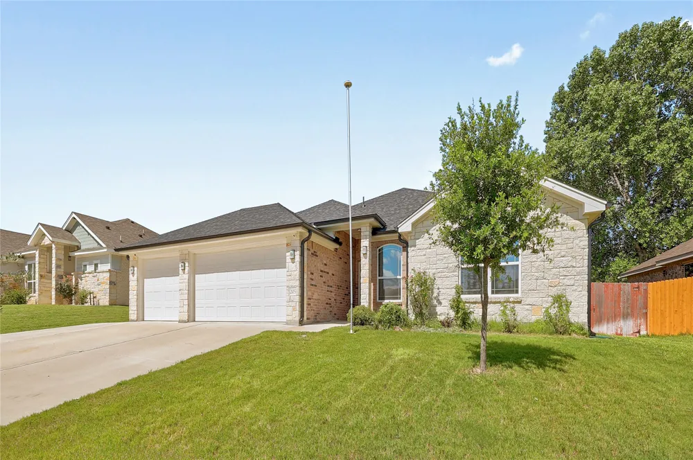 205 Slippery Elm Drive Nolanville, TX 76559