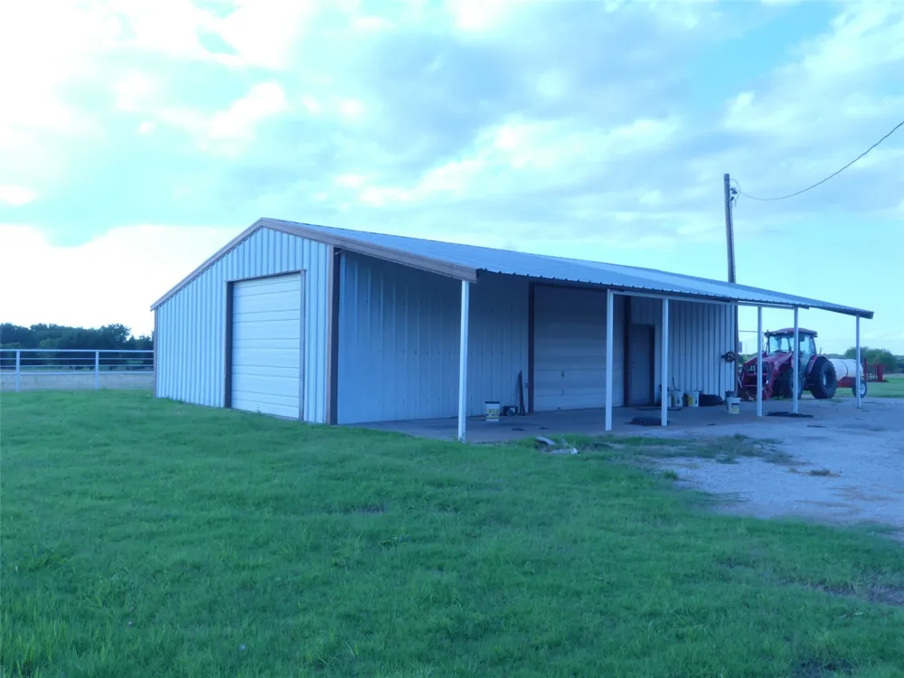644 Macs Grocery Road Bowie, TX 76230