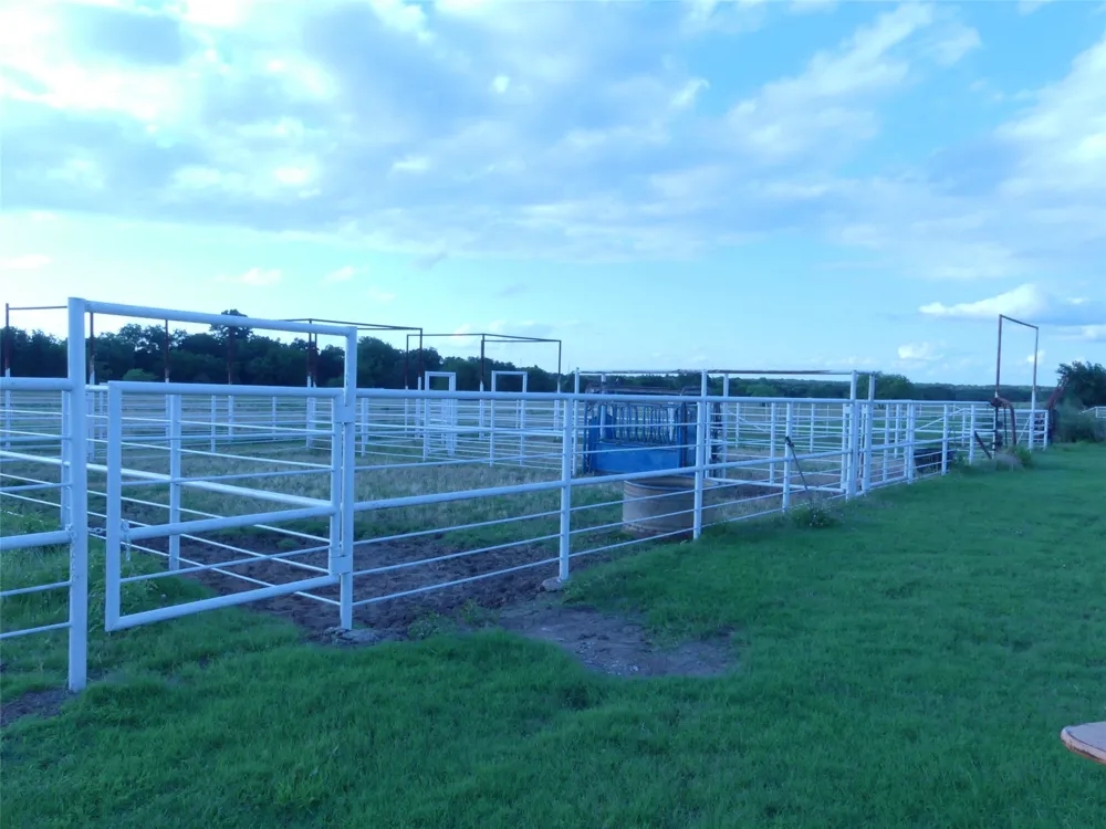 644 Macs Grocery Road Bowie, TX 76230