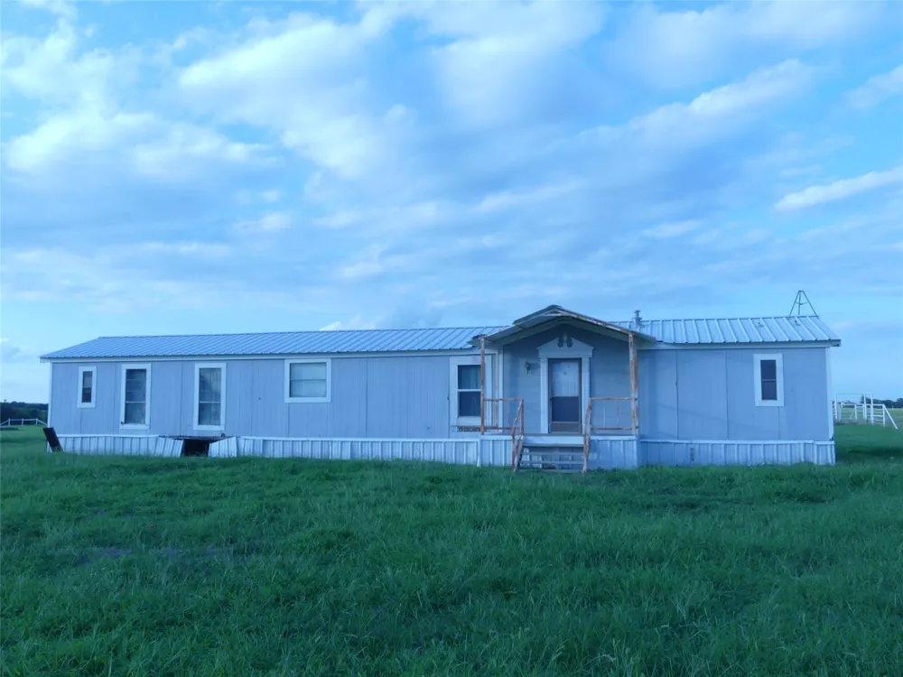 644 Macs Grocery Road Bowie, TX 76230