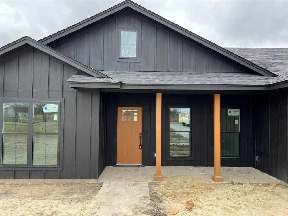 142 County Road 2630 Decatur, TX 76234