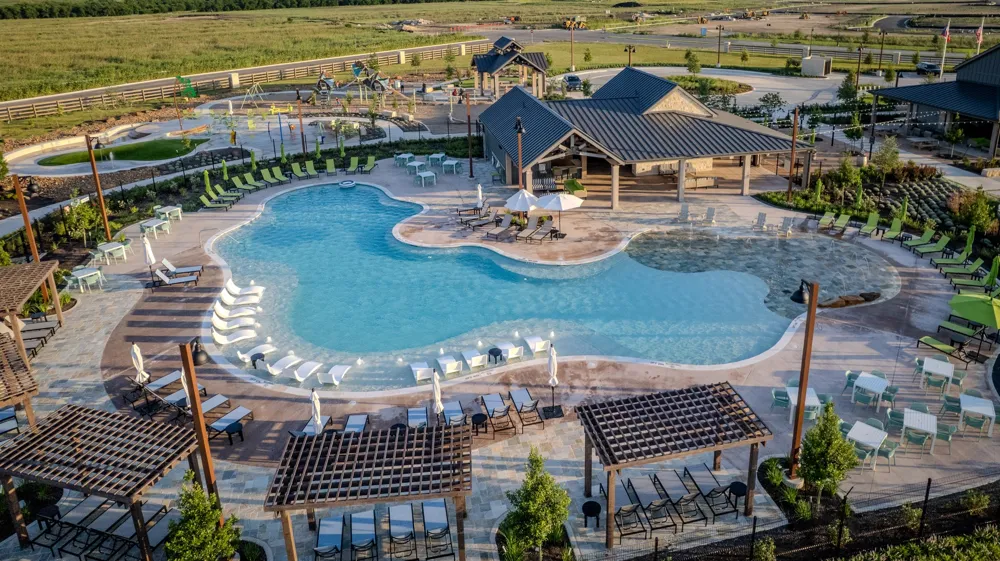 116 Bloomington Loop Hutto, TX 78634