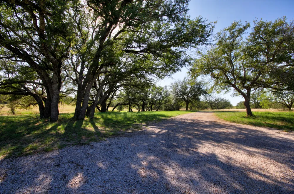 132 Offer Lane Llano, TX 78643