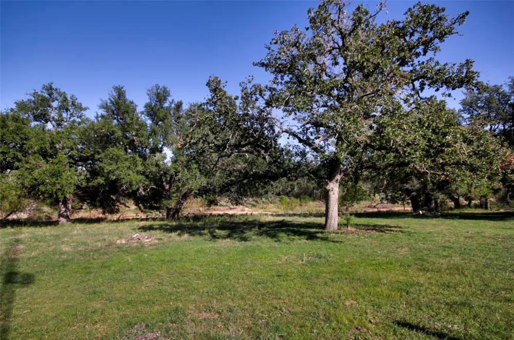 132 Offer Lane Llano, TX 78643