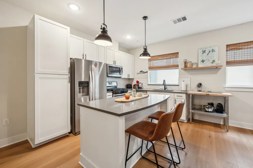 2827 Manor Road #3104 Austin, TX 78722