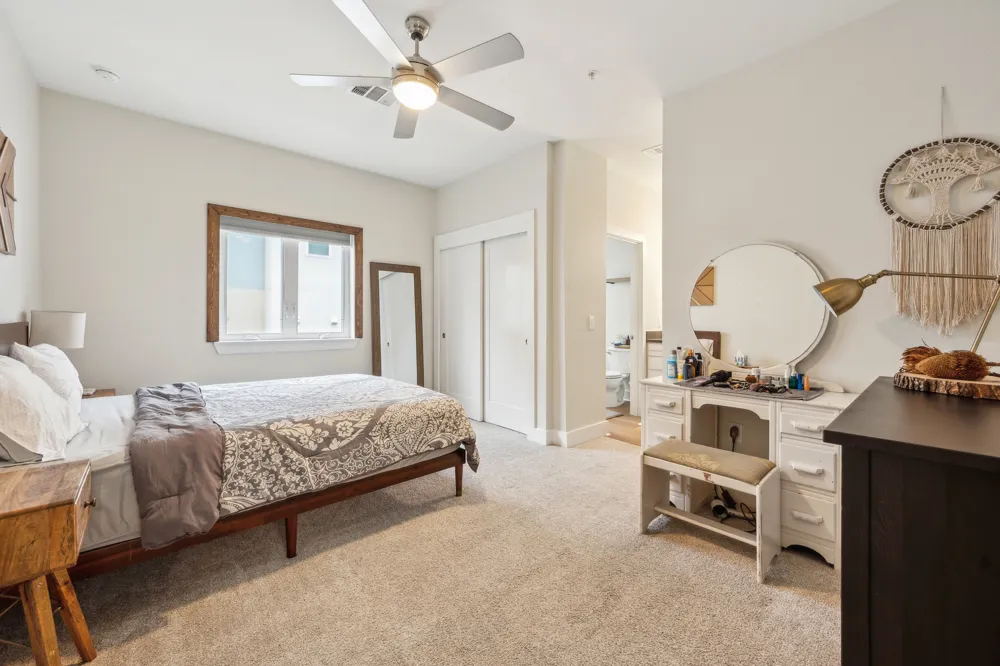 2827 Manor Road #3104 Austin, TX 78722