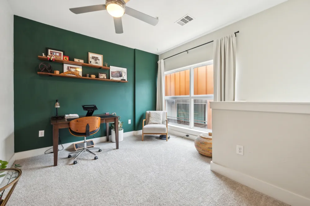 2827 Manor Road #3104 Austin, TX 78722