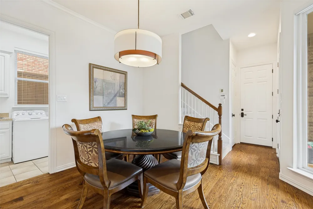 5213 Tennington Park Dallas, TX 75287