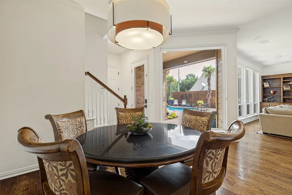 5213 Tennington Park Dallas, TX 75287