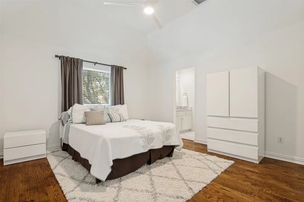 5213 Tennington Park Dallas, TX 75287