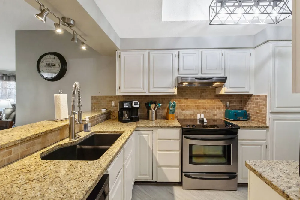 Address Not Shown Lago Vista, TX 78645