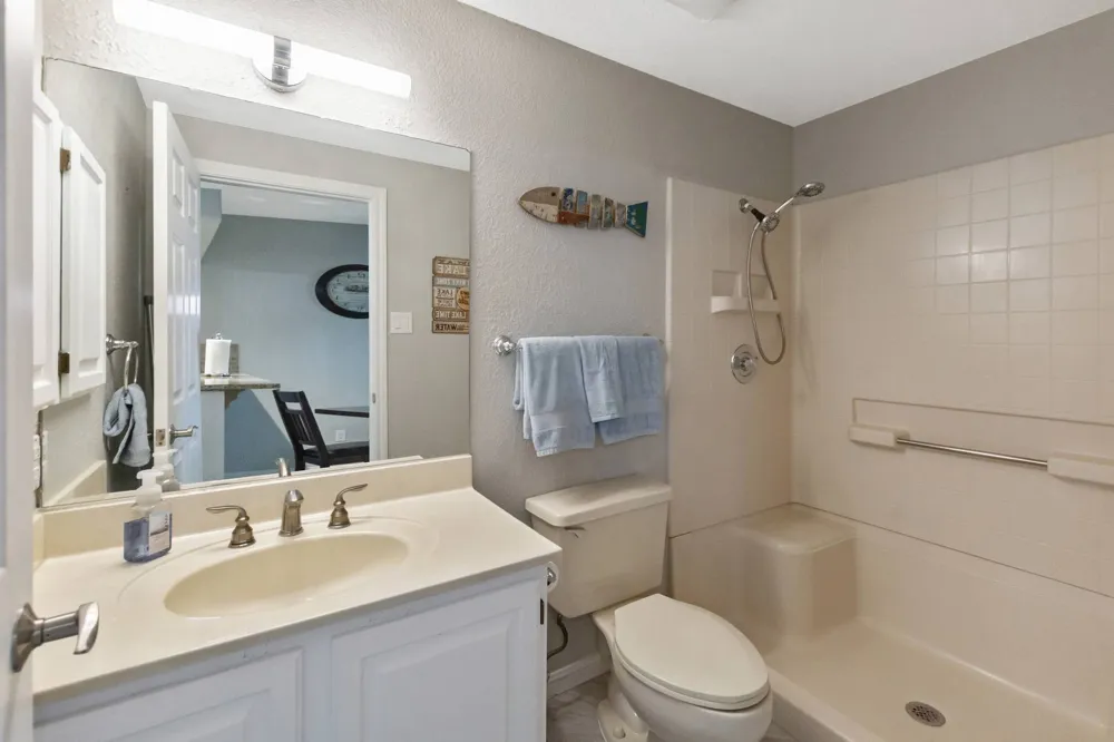 Address Not Shown Lago Vista, TX 78645