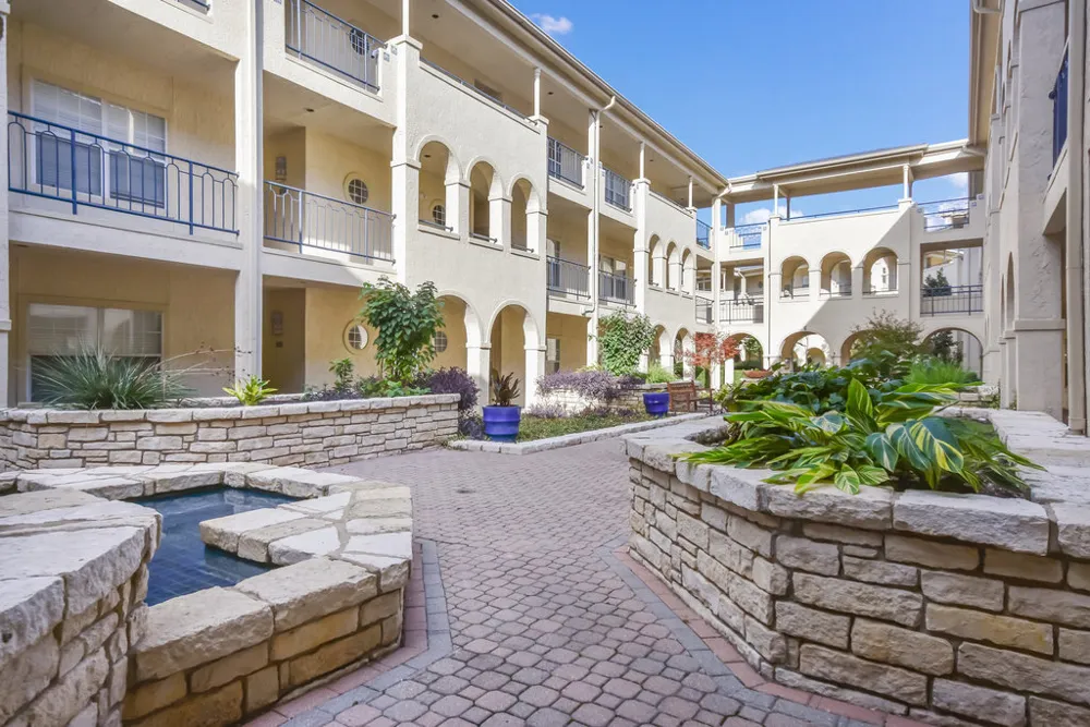Address Not Shown Lago Vista, TX 78645