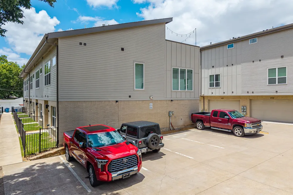 4737 Asher Place Dallas, TX 75204