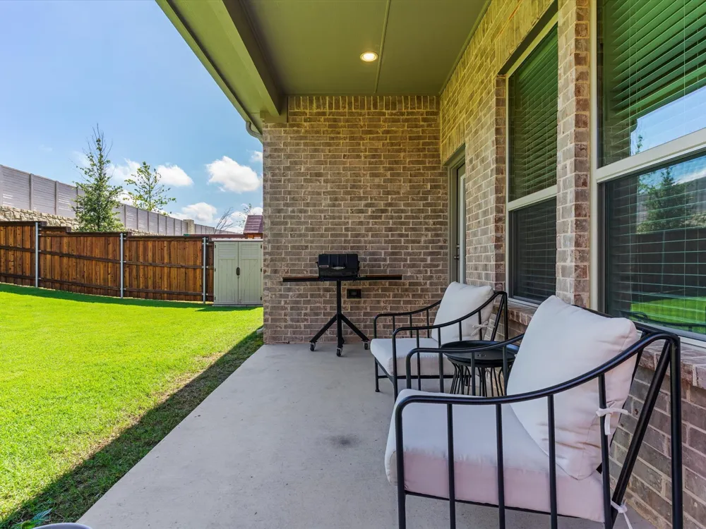 166 Palo Duro Bend Rhome, TX 76078