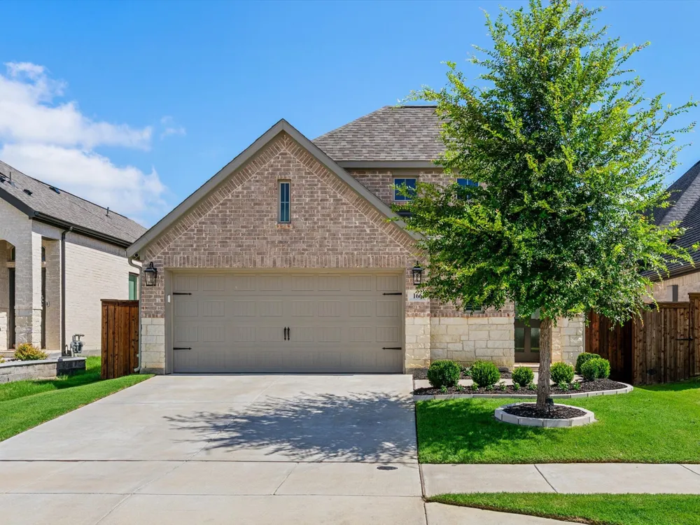 166 Palo Duro Bend Rhome, TX 76078
