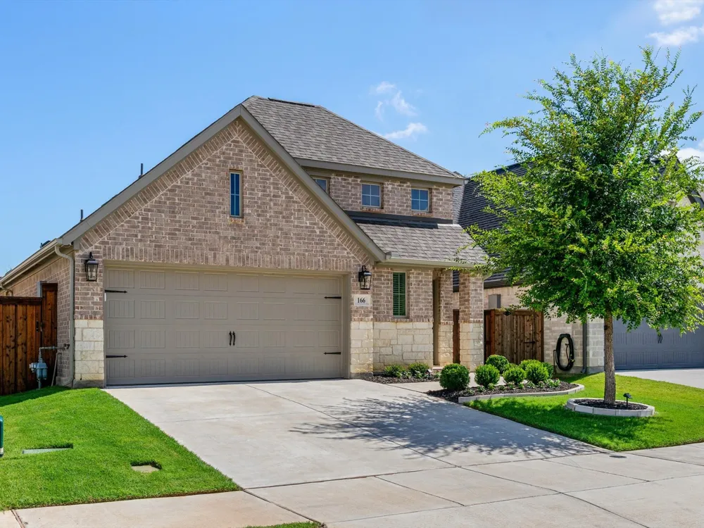 166 Palo Duro Bend Rhome, TX 76078