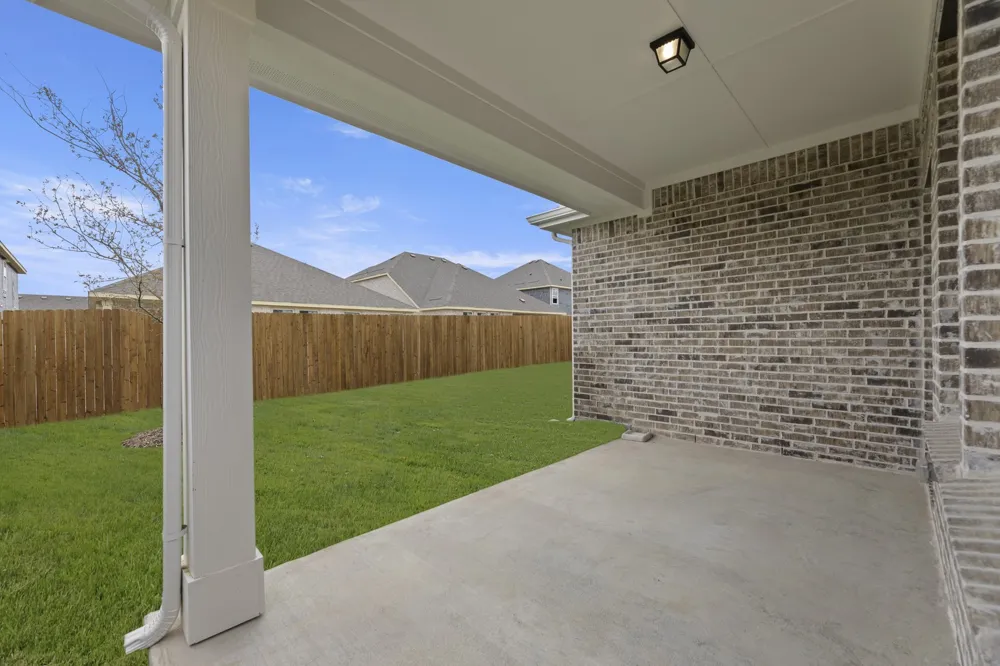 2205 Washington Street Princeton, TX 75407