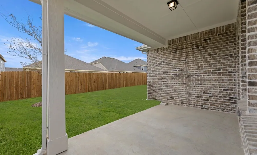 2205 Washington Street Princeton, TX 75407