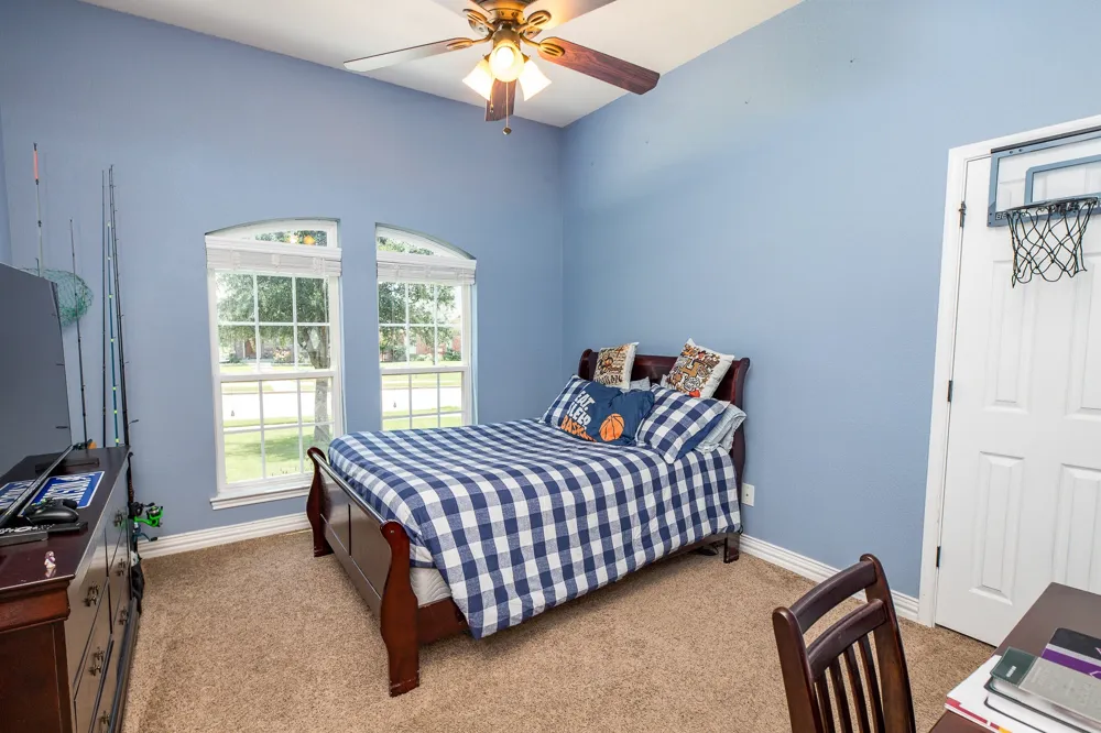 1004 Vineyard Lane Henrietta, TX 76365
