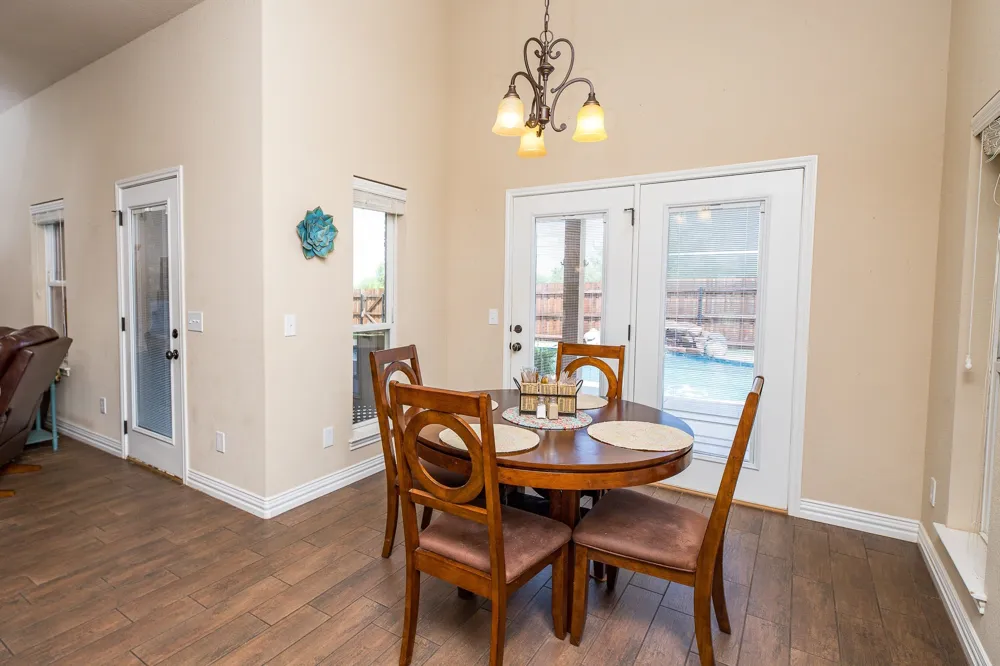 1004 Vineyard Lane Henrietta, TX 76365