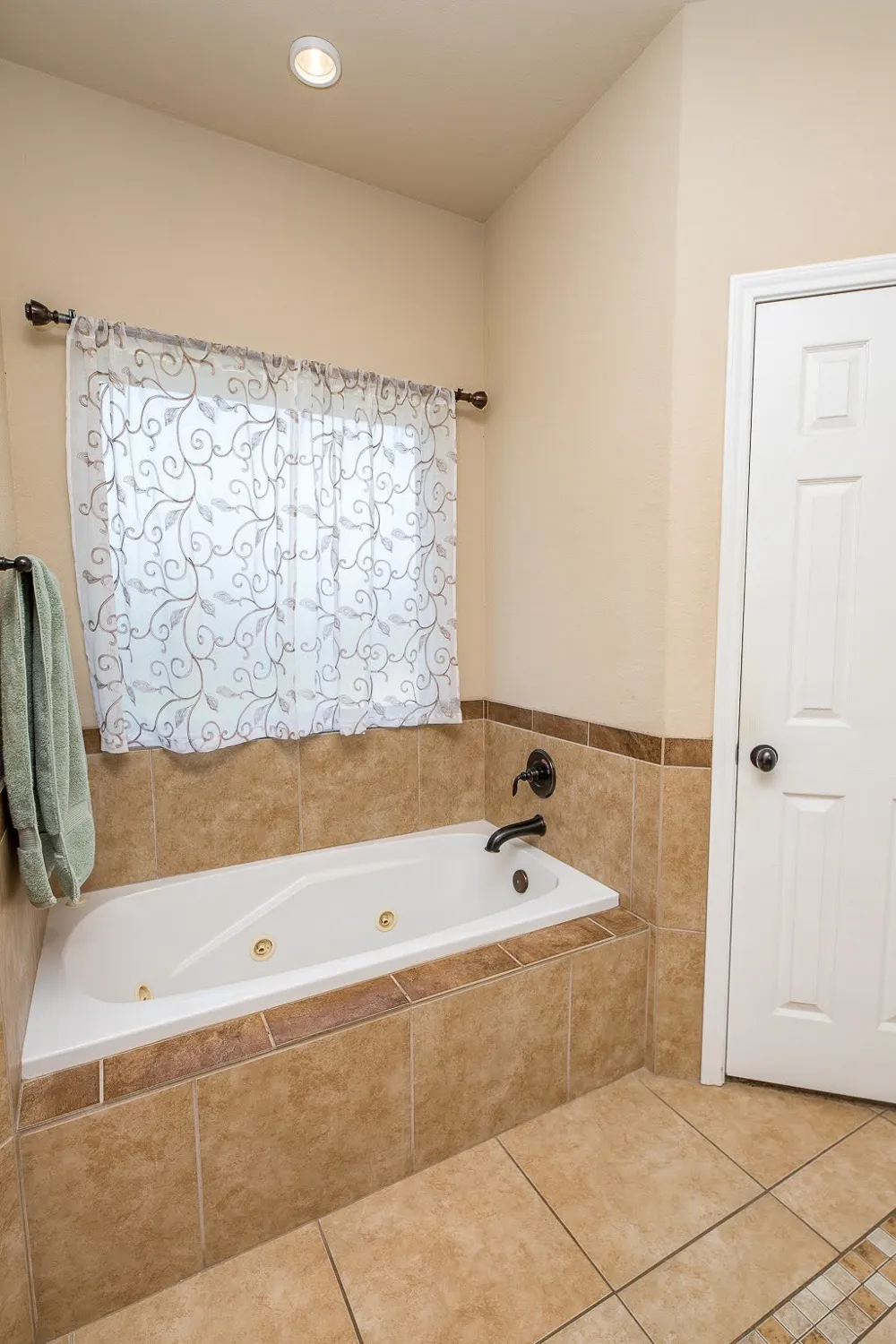 1004 Vineyard Lane Henrietta, TX 76365