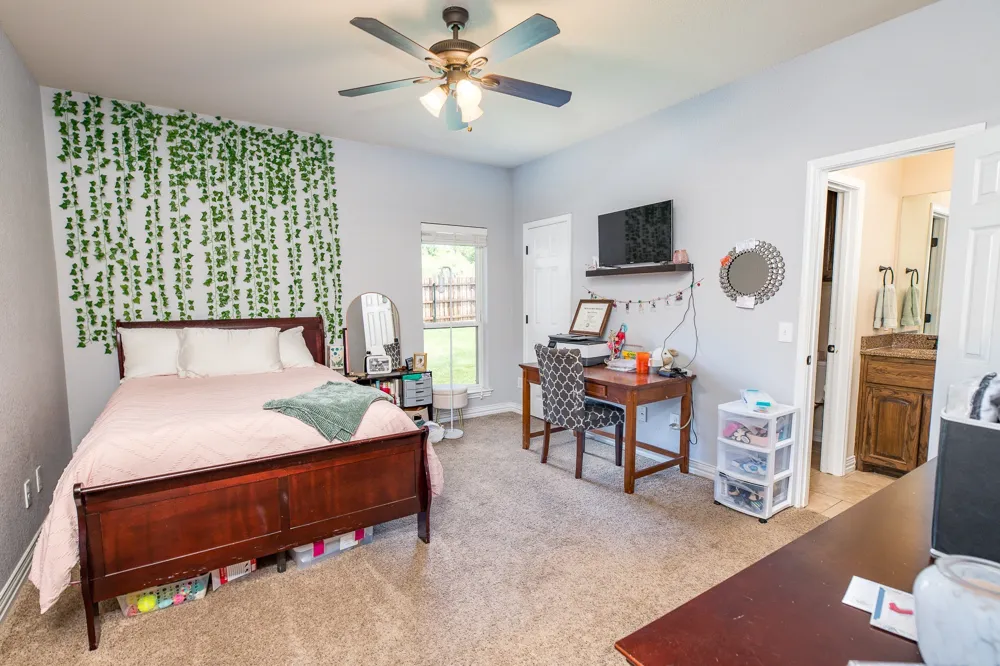 1004 Vineyard Lane Henrietta, TX 76365