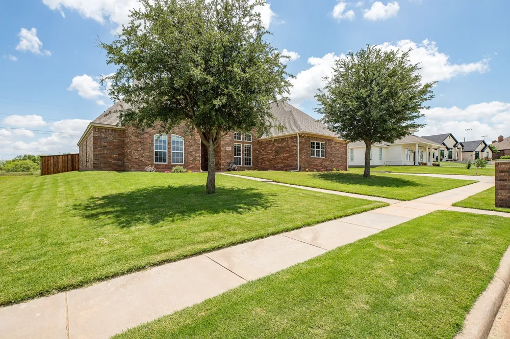 1004 Vineyard Lane Henrietta, TX 76365