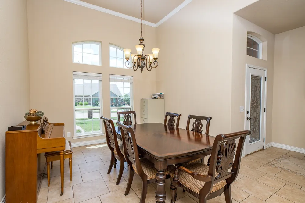 1004 Vineyard Lane Henrietta, TX 76365